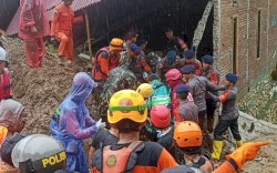 1 Korban Longsor di Maros Ditemukan Meninggal, 5 Orang Masih Dicari