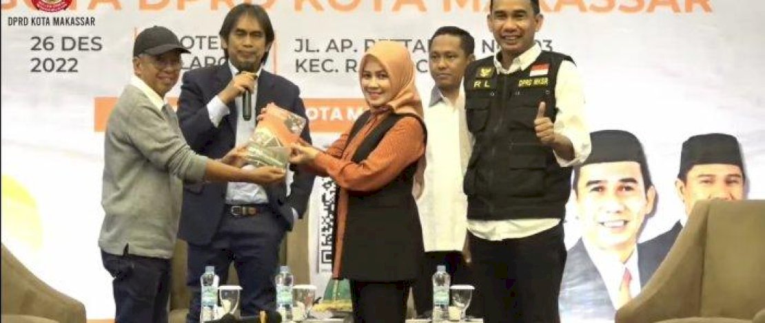 DPRD Makassar Launching Buku Kumpulan Profil Anggota Dewan