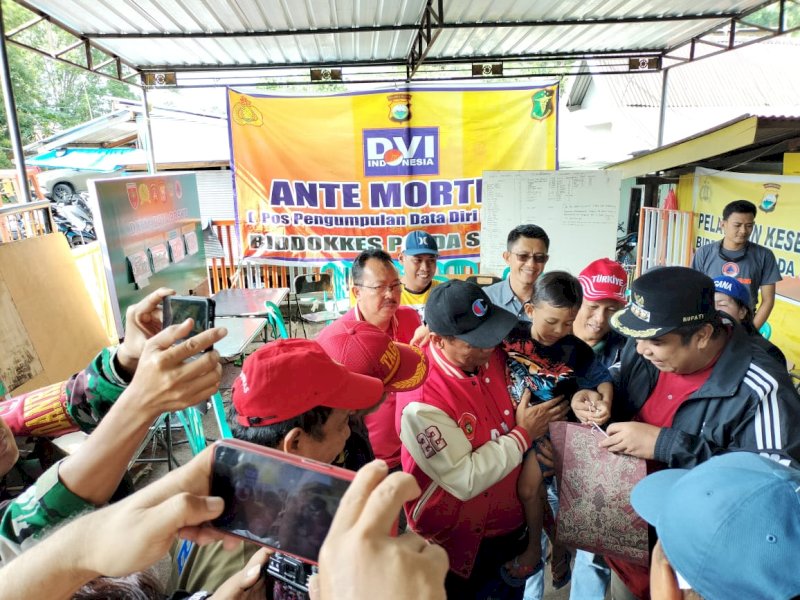 Andi Amran Sulaiman Biayai Pendidikan Alif, Bocah Korban Longsor di Maros