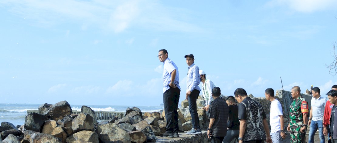 Penanganan bencana alam di Kabupaten Takalar mendapat porsi yang cukup besar dari Pemprov Sulsel.