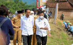 Bukan Sekadar Atasan-Bawahan, Ini Potret  Persahabatan Jokowi -SYL