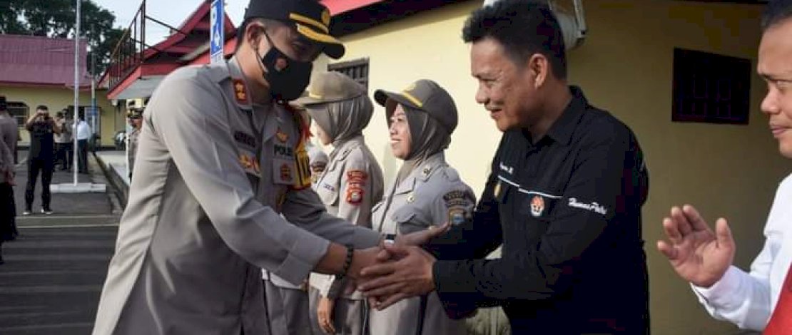 Apel Terakhir Sebelum Pindah ke Bulukumba, AKBP Ardyansyah Pamit ke Anggotanya Apel Terakhir Sebelum Pindah ke Bulukumba, AKBP Ardyansyah Pamit ke Anggotanya