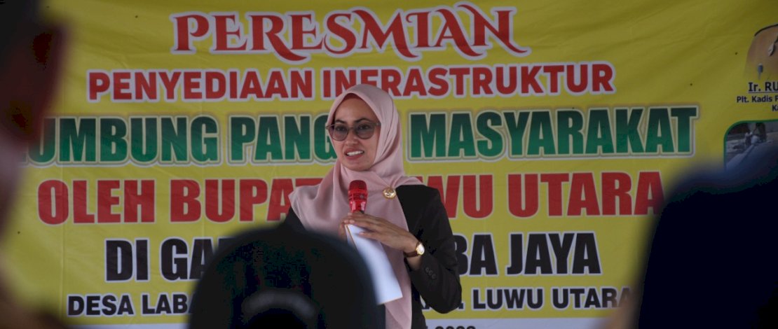 Bupati Luwu Utara, Indah Putri Indriani, meresmikan penyediaan infrastruktur Lumbung Pangan Masyarakat (LPM) Gapoktan Laba Jaya, di Desa Laba, Kecamatan Masamba, Senin, 2 Januari 2023.