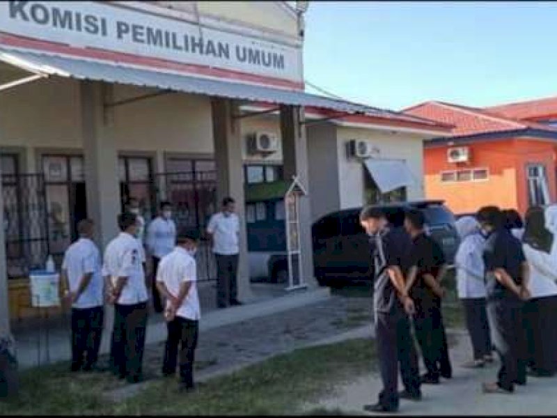 1.759 Warga Jeneponto Lamar Adhoc PPS, Rekomendasi Kades Tidak Berlaku