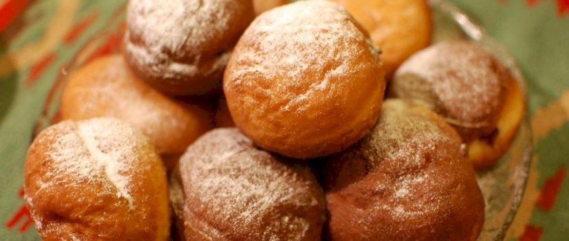 Oliebollen dan Odading Salah Satu Bukti Akulturasi antara Belanda dan Indonesia?