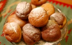 Oliebollen dan Odading Salah Satu Bukti Akulturasi antara Belanda dan Indonesia?