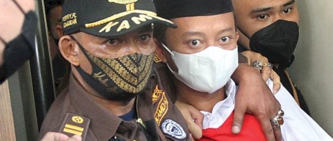 Herry Wirawan (peci hitam) / (dok radar bandung) 