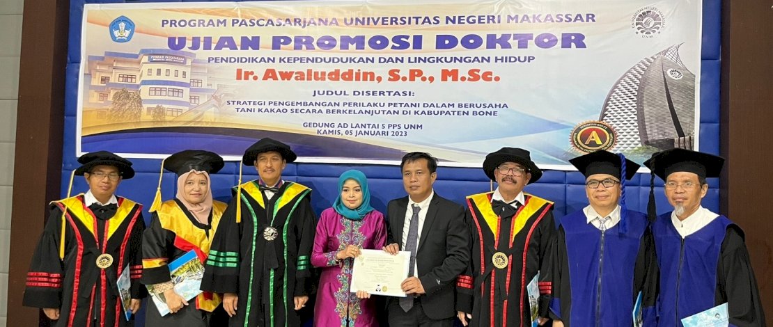 Kaji Perilaku Usaha Petani Kakao di Bone Antar Dosen ITBM Balik Diwa Raih Doktor di UNM