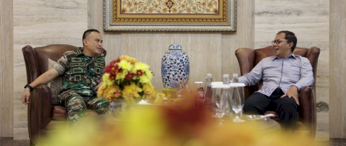 Danny Pomanto menerima kunjungan Tim Advance Kodam dan Dandim 1408/MKS dalam rangka persiapan rencana kedatangan KASAD TNI, di kediamannya, Jl Amirullah, Jumat, 6 Januari 2023.