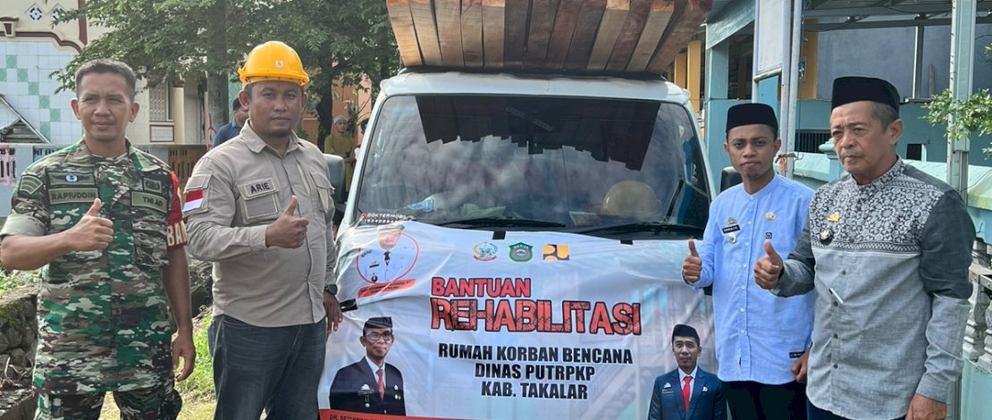 Pemprov Sulsel Salurkan Bantuan Perbaikan Rumah untuk Korban Angin Kencang Takalar