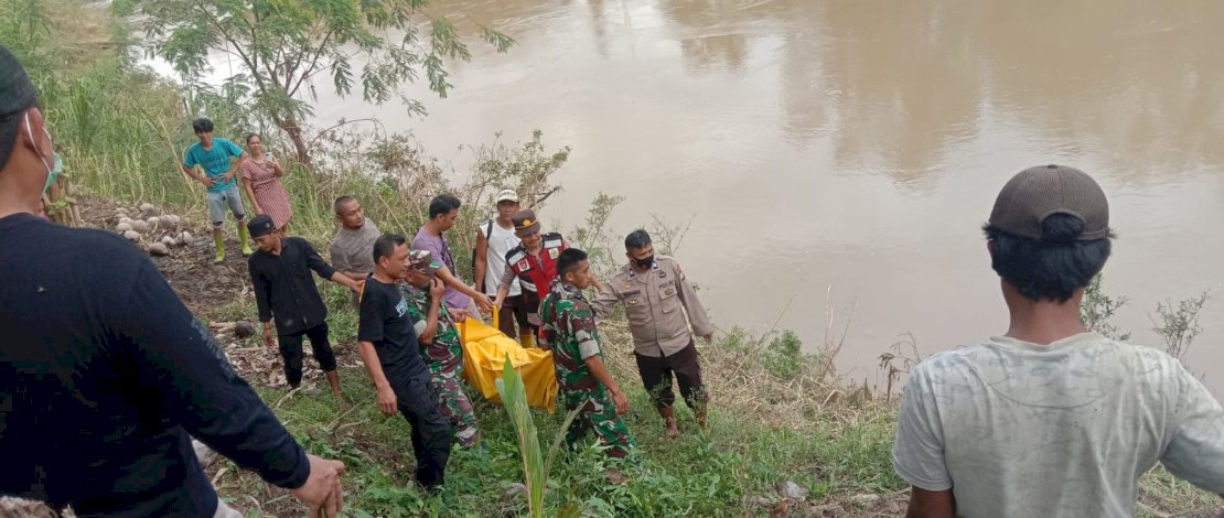 Warga Temukan Sosok Mayat Perempuan Tanpa Busana di Tepi Sungai Walennae
