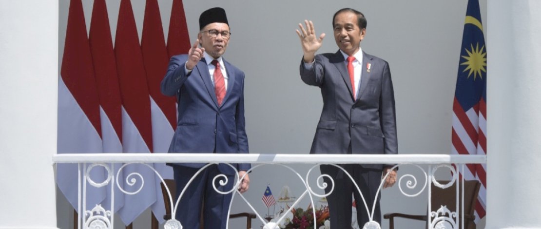 Presiden Jokowi dan PM Anwar Ibrahim, Senin (09/01/2023), di Istana Kepresidenan Bogor, Jabar. (Foto: Humas Setkab/Rahmat)
Presiden Jokowi dan PM Anwar Ibrahim, Senin (09/01/2023), di Istana Kepresidenan Bogor, Jabar. (Foto: Humas Setkab/Rahmat)