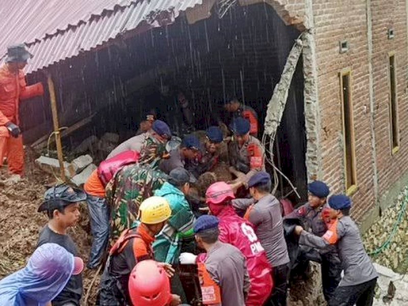 Masih Ada Dua Korban Longsor Maros Belum Ditemukan