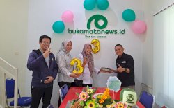 Hadir di Redaksi Bukamatanews, Diskominfo Makassar Doakan Jadi Media Daring Nomor 1