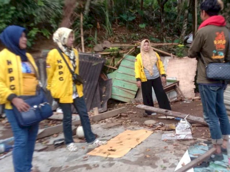 KPPG Sinjai Salurkan Bantuan Sembako Bagi Korban Angin Puting Beliung