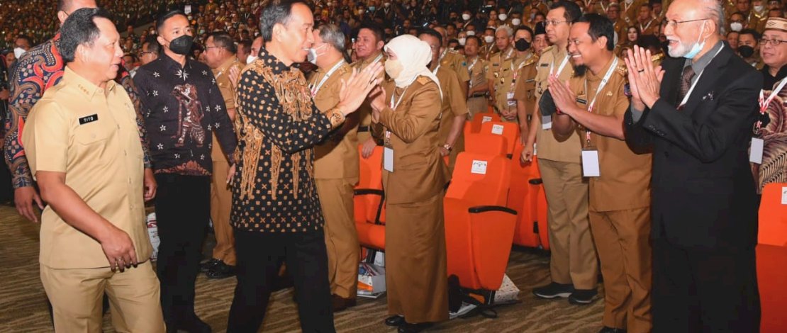 Gubernur Sulsel, Andi Sudirman Sulaiman, menghadiri Rapat Koordinasi Nasional (Rakornas) Kepala Daerah dan Forum Komunikasi Pimpinan Daerah (FKPD) Se-Indonesia Tahun 2023, di SICC Sentul Bogor, Selasa, 17 Januari 2023.