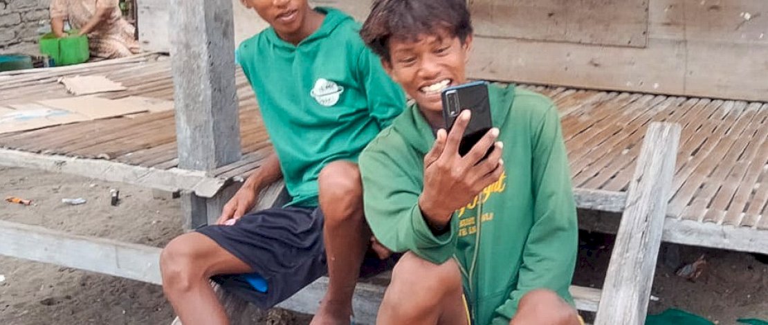 Warga Desa Tarupa, Kecamatan Taka Bonerate, Kabupaten Kepulauan Selayar, Sulawesi Selatan (Sulsel), akhirnya sudah bisa menikmati jaringan seluler 4G.