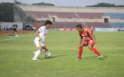 Tensi Tinggi, Hujan Kartu Kuning Warnai Laga PSM Makassar vs Bali United