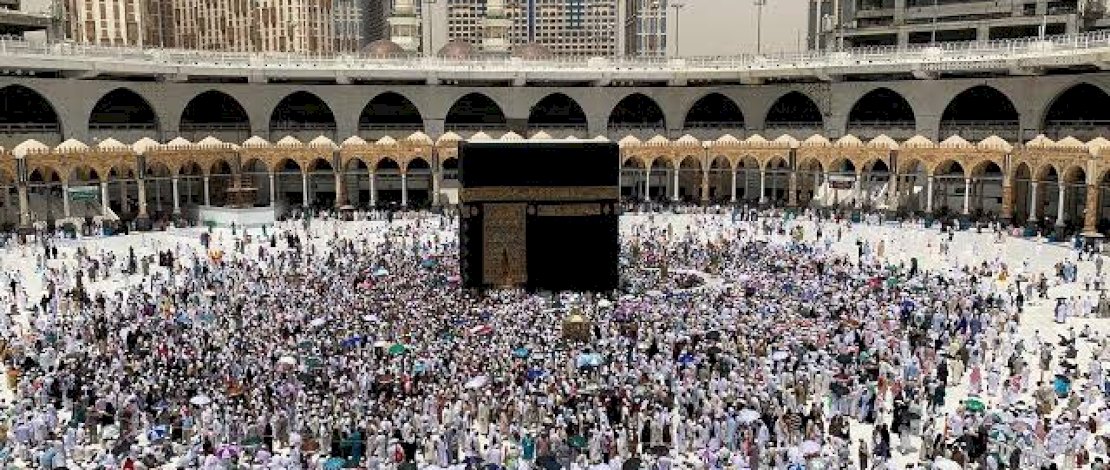 Ilustrasi jamaah umrah Ilustrasi jamaah umrah