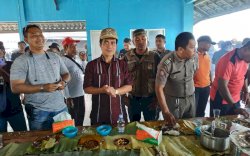 Wabup Saiful Arif Makan Ikan Bersama di Pasar Tradisional PPI