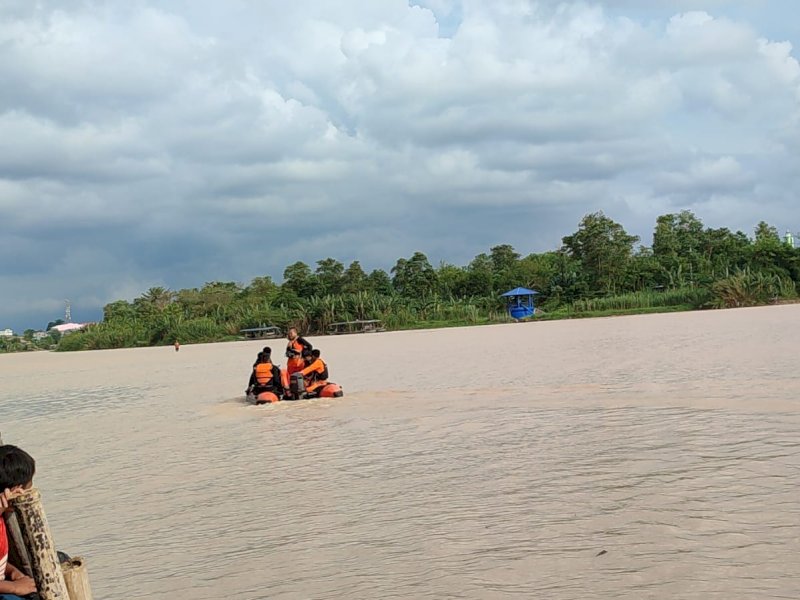 Perempuan Dilaporkan Terjatuh dari Perahu Saat Menyeberang di Sungai Je'neberang