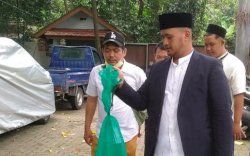 Rumah Wahidin Halim Dilempar Sekarung Ular Kobra, Ada Motif Politik?