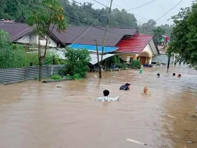 Banjir Bandang dan Longsor Menerjang Manado