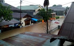 Banjir Bandang Terjang  Manado, 5 Orang Meninggal dan Ribuan Warga Mengungsi 