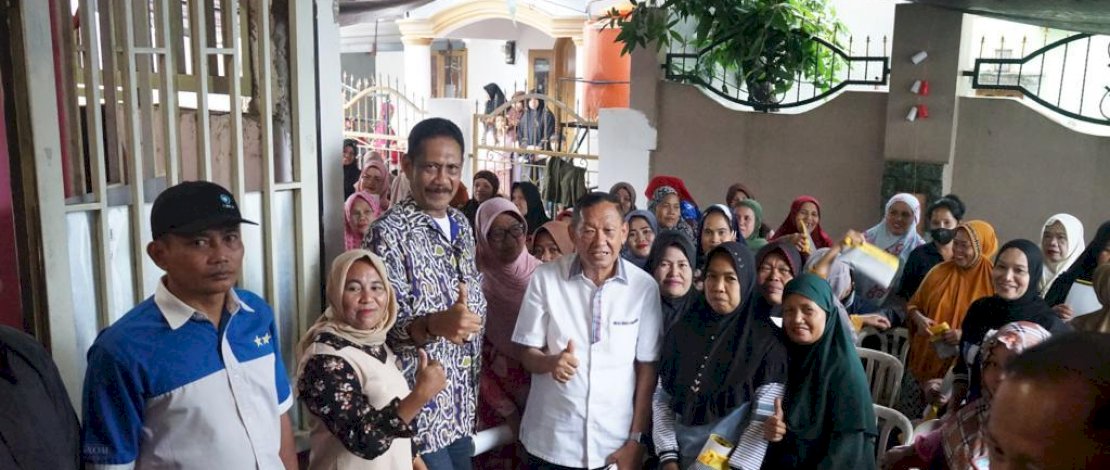 Warga Kelurahan Bontoduri, Kecamatan Tamalate, Kota Makassar, menyambut hangat kedatangan Anggota Komisi V DPR RI, Hamka B Kady, Sabtu, 28 Januari 2023.