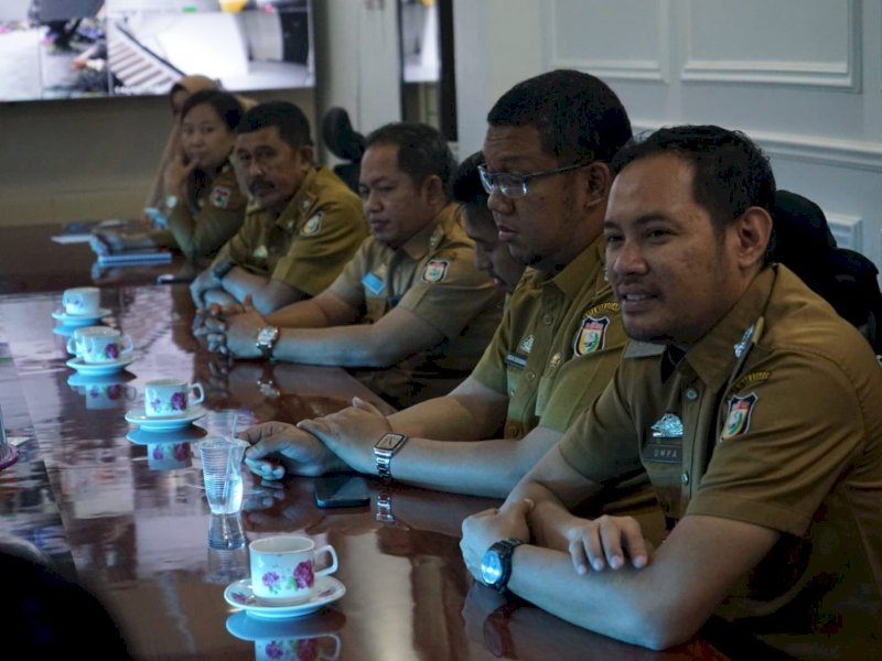 Camat Tallo Terima Kunjungan Silaturahim Kapolsek Baru, Bahas Kamtibmas