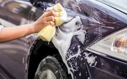 Jangan Asal Cuci! Ini Cara yang Benar Bersihkan Kendaraan di Rumah 