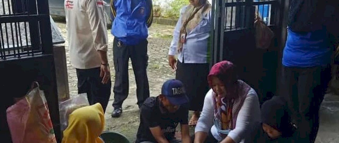 Pemkot Parepare Salurkan Ratusan Paket Bantuan Korban Banjir