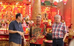 Dukung Pesta Rakyat Cap Go Meh, Rudianto Lallo Kunjungi Klenteng Xian Ma