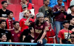 PSM Makassar vs Arema FC Tanpa Penonton, Suporter Gelar Nobar