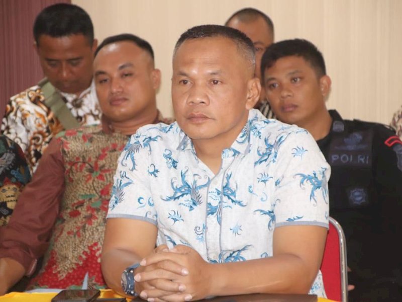 Brimob Bone Gelar Nobar Wayang Kulit Wahyu Makutharama