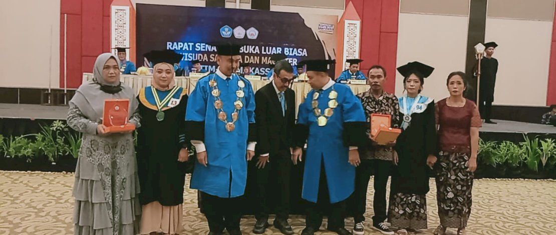 Sekolah Tinggi Ilmu Manajemen LPI Makassar (STIM LPI) melaksanakan Wisuda Sarjana dan Magister, yang dilaksanakan di Ballroom Hotel Dalton Jalan Perintis Kemerdekaan Kota Makassar, Sabtu, 4 Februari 2023.