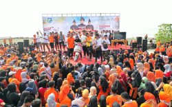 Dua Guru di Bulukumba Dapat Hadiah Sepeda Motor di Sulsel Anti Mager