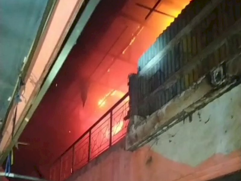 BREAKING NEWS! Pasar Terong Makassar Terbakar
