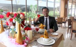Sebelum Ngajak Doi Makan Malam Romantis  di The Rinra Makassar, Simak Tips Dari Coach Fiko Ini...
