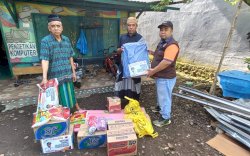 BPBD Sulsel Salurkan Bantuan untuk Korban Terdampak Angin Kencang di Maros