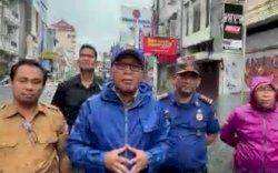 Banjir Setinggi Pinggang Orang Dewasa, Danny Pomanto Minta Masyarakat Tidak Keluar Rumah 