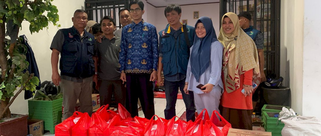 Inspektorat Makassar menyerahkan bantuan bagi para korban banjir di Makassar.