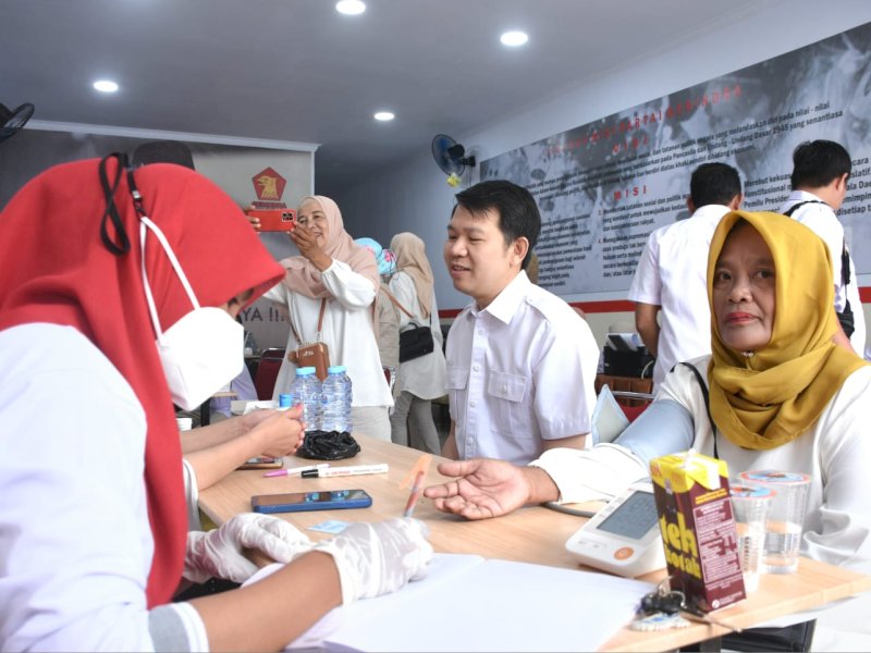 HUT Partai Gerindra, DPC Makassar Gelar Donor Darah dan Pemeriksaan Kesehatan Gratis