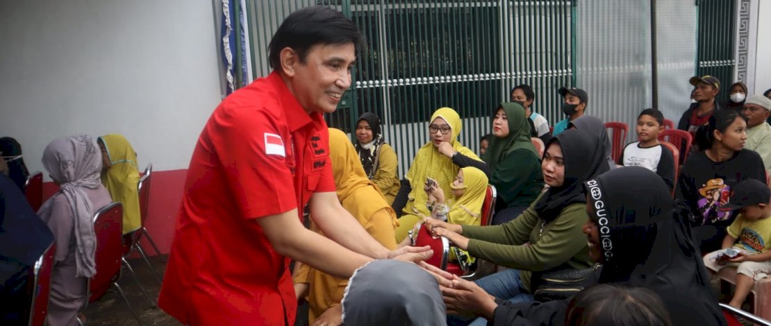 Anggota DPRD Sulsel, Rudy Pieter Goni (RPG), menggelar reses pertamanya di tahun 2023 ini, di Jalan Korban 40 Ribu Jiwa, Kelurahan Rappojawa, Kecamatan Tallo, Senin, 20 Februari 2023. Anggota DPRD Sulsel, Rudy Pieter Goni (RPG), menggelar reses pertamanya di tahun 2023 ini, di Jalan Korban 40 Ribu Jiwa, Kelurahan Rappojawa, Kecamatan Tallo, Senin, 20 Februari 2023.