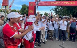 Danny Pomanto - Rudianto Lallo Kompak di Jalan Sehat IKA Unhas Bone