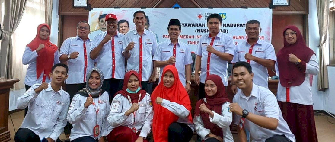 Pengurus organisasi Palang Merah Indonesia (PMI) Kabupaten Kepulauan Selayar melakukan Musyawarah Kerja, di Ruang Rapat Pimpinan Kantor Bupati, Minggu, 26 Februari 2023. Pengurus organisasi Palang Merah Indonesia (PMI) Kabupaten Kepulauan Selayar melakukan Musyawarah Kerja, di Ruang Rapat Pimpinan Kantor Bupati, Minggu, 26 Februari 2023.