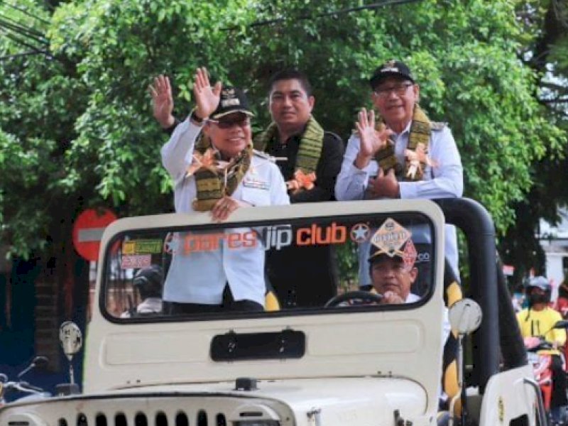 Taufan Pawe-Pangeran Rahim Konvoi Bawa Piala Adipura 2022