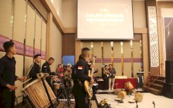 Kepala Kantor Pratama Pajak Watampone Minta Grup Musik Brimob Bone Tampil Khusus di Malam Apresiasi Pajak