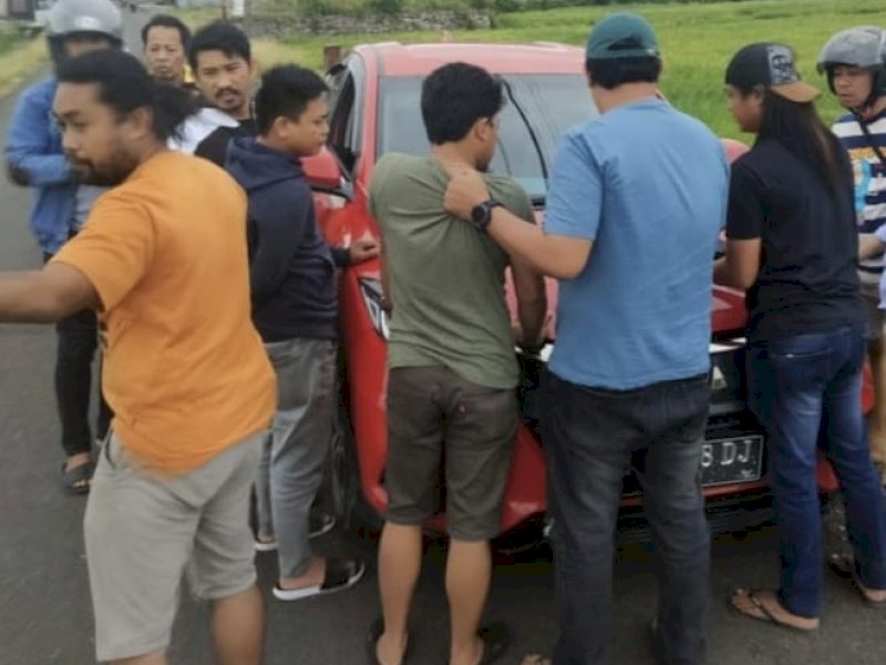 Alamak! Pria Asal Bone Gasak Paket Berisi 24 IPhone, Kerugian Rp500 Juta