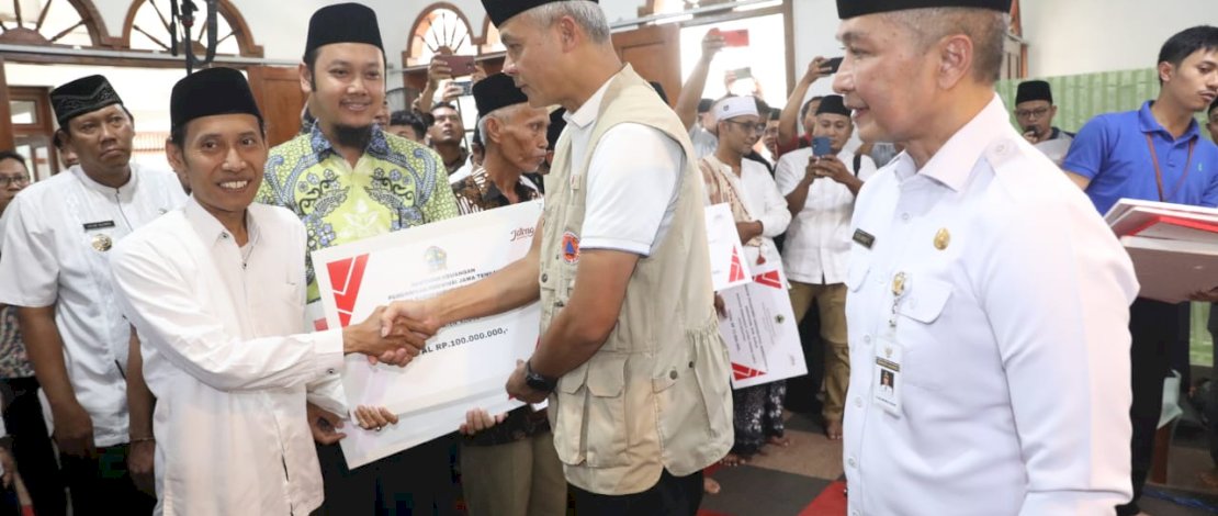 Ganjar Pranowo, Memulai Transisi Energi Lewat LPTS Rooftop di Pesantren